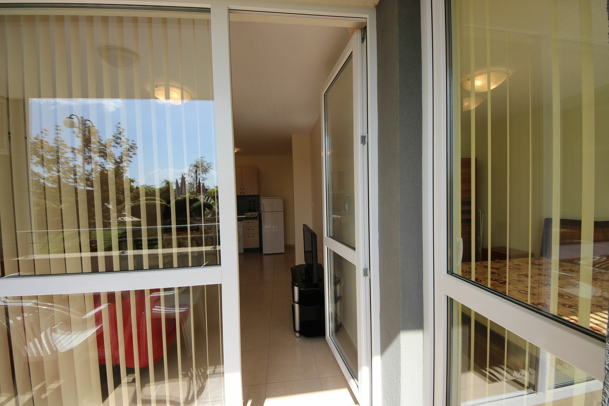Menada Butterfly Apartment Sveti Vlas Eksteriør bilde